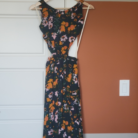 Wilfred Pascale Dress - Picture 3 of 6